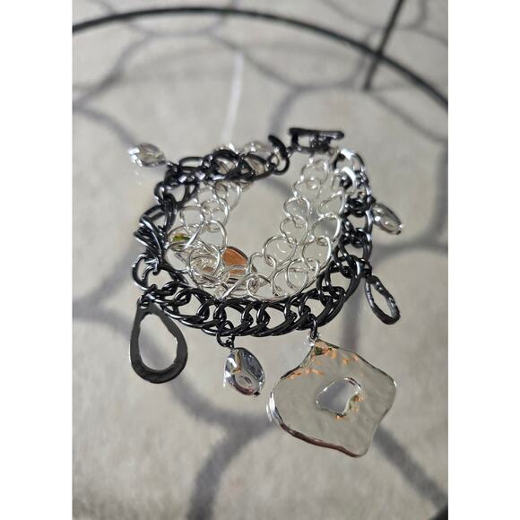 Chicos Silver Black Charm Bracelet New - Picture 2 of 4